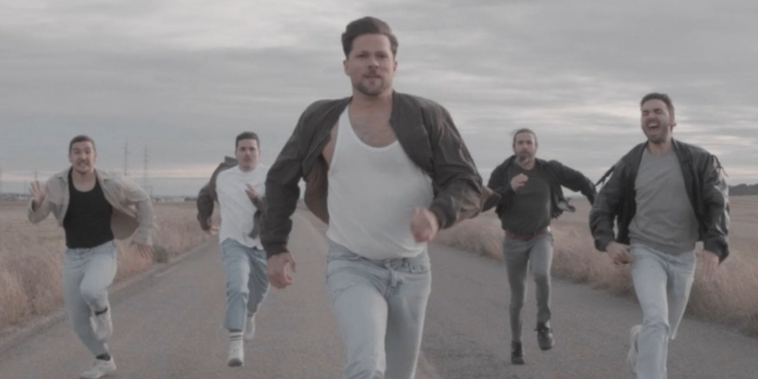 PARED CON PARED. en Santander - Cantabria