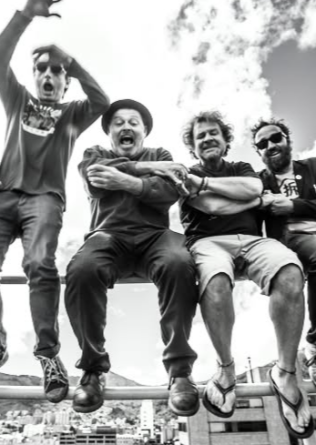 Los Toreros Muertos + Tonino Carotone en Lleida