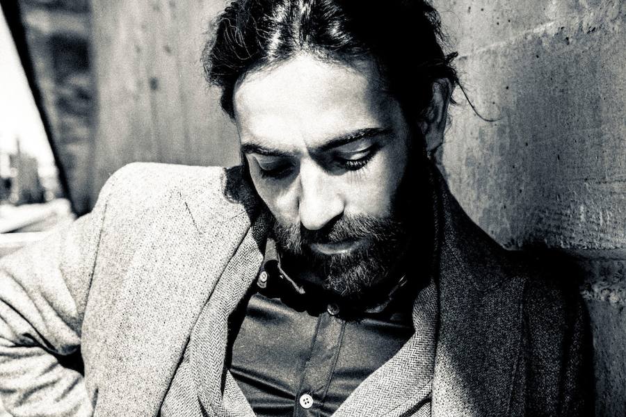 JULIAN MAESO en acústico en Sevilla - Mutick