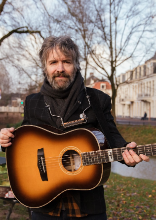 TIM EASTON en Santander - Cantabria